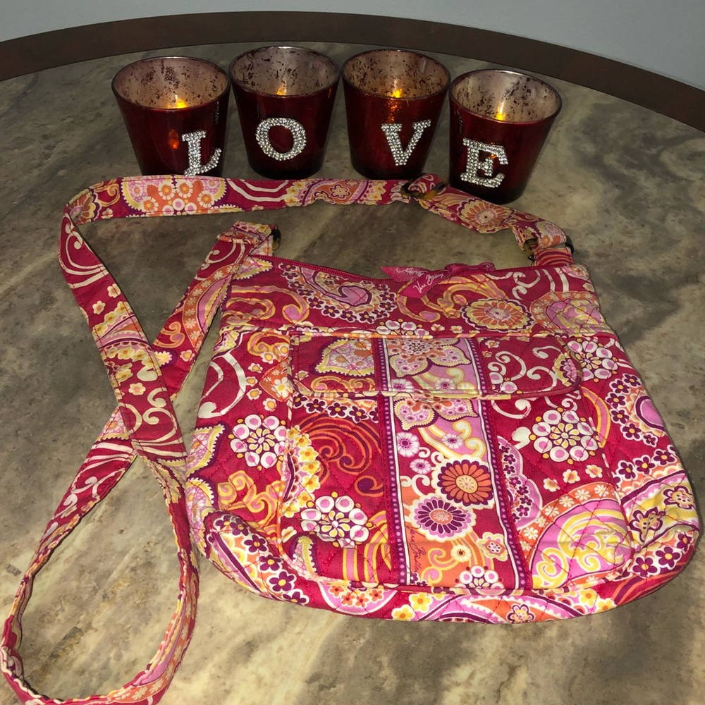 VERA BRADLEY CROSSBODY BAG